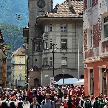 Dolomiti 1 Center Wi-fi Ac 公寓